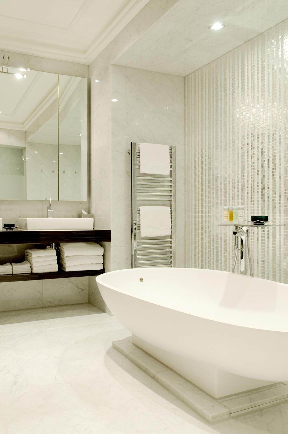 13)Le Meridien Brussels—Bathroom in Apartment 拍攝者.jpg