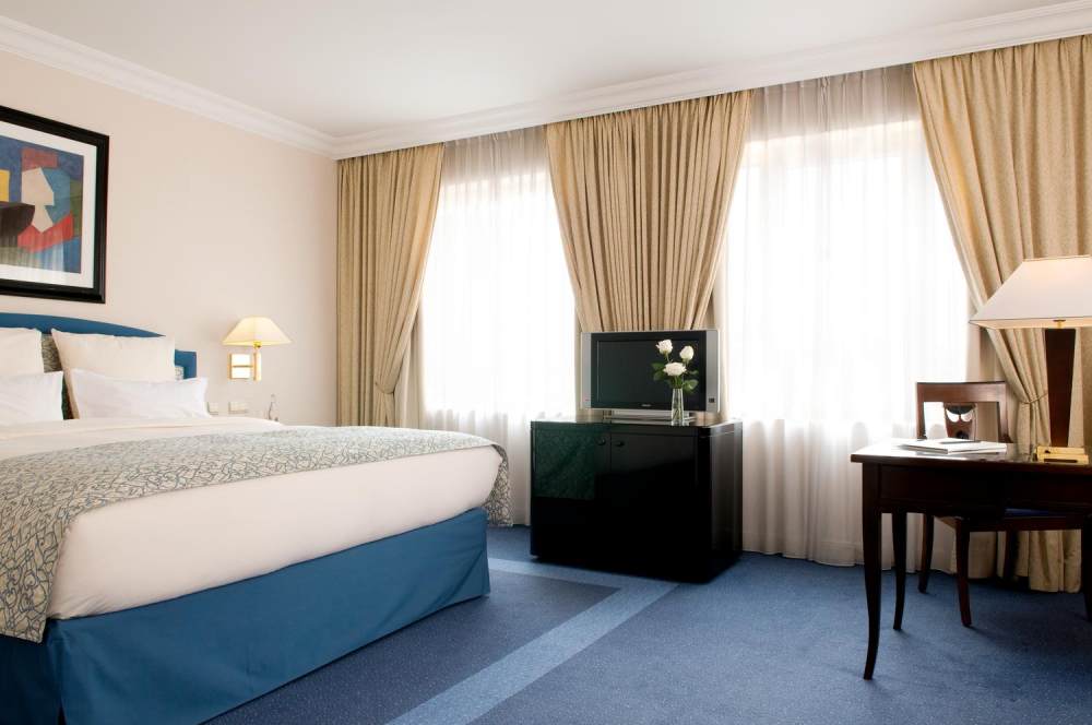 21)Le Meridien Brussels—Deluxe Room 拍攝者.jpg