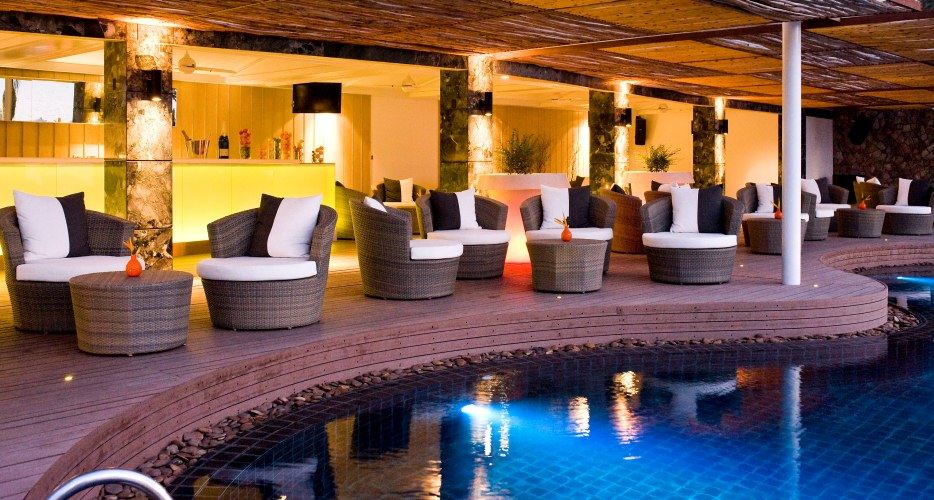 泰国芭堤雅铂尔曼G酒店 Pullman Pattaya Hotel G_02-pool-bar.jpg