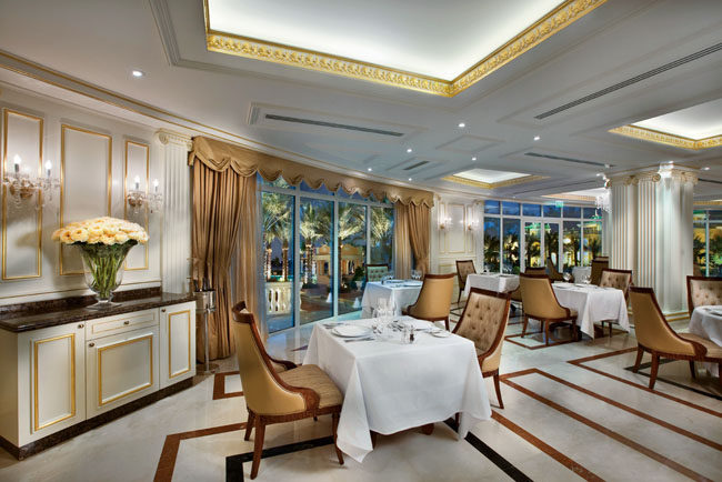 （OK）迪拜凯宾斯基翡翠宫_Dubai-Hotel-Kempinski-Palm-Jumeirah-brunello-restaurant[1].jpg