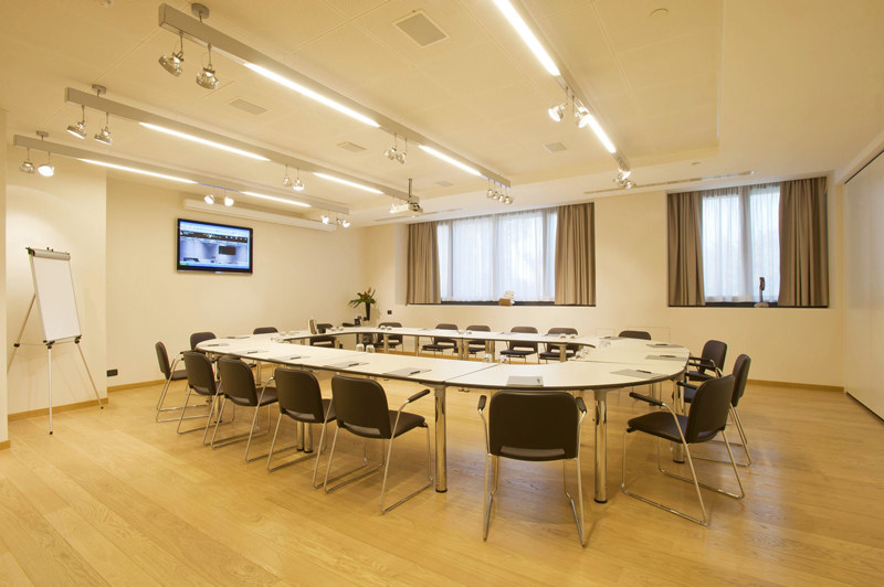 意大利米兰The Hub Hotel_MalpensaA-Board-Room2.jpg