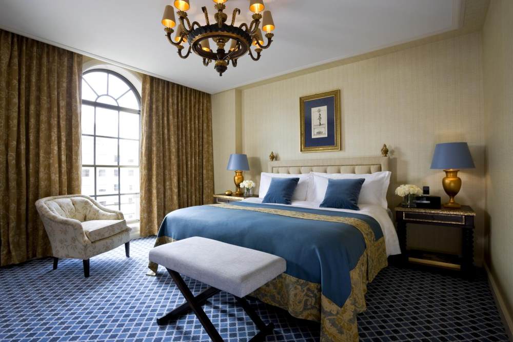 The St. Regis Washington, D.C.美国 华盛顿圣瑞吉酒店 官方摄影_18)The St. Regis Washington, D.C.—Knickerbocker Suite - Bedroom 拍攝者.jpg