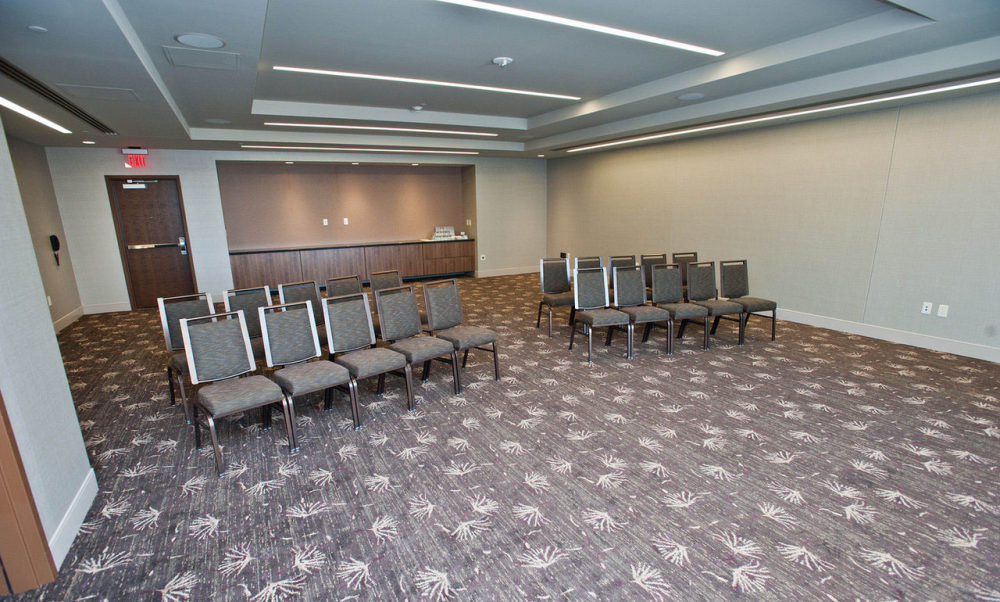 meeting-rooms--v856373-93-1280.jpg