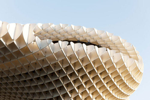 大都会太阳伞（metropol parasol）—— 世界上最大的木质构造_D6E01A9AE52C2C551E5EEFE75D508785_500_333.jpg