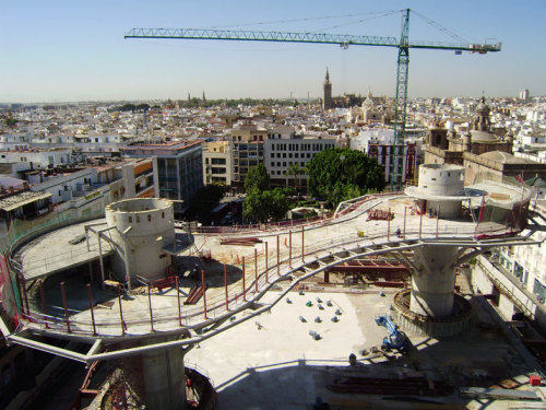 大都会太阳伞（metropol parasol）—— 世界上最大的木质构造_F0C54C308AA9FB5C45406D0A99B8188E_500_375.jpg