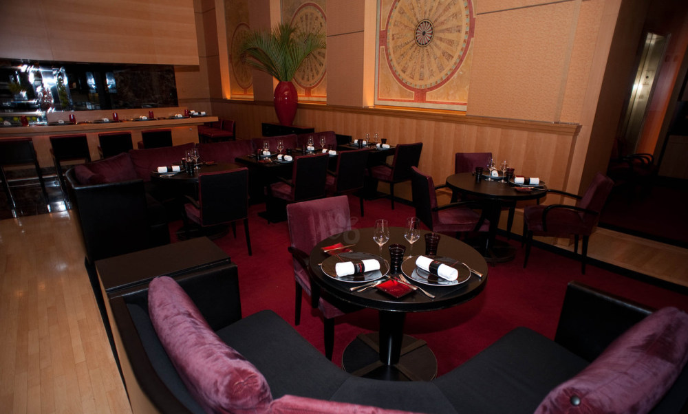 restaurants-bars-four-seasons-new-york-v260009-1280.jpg