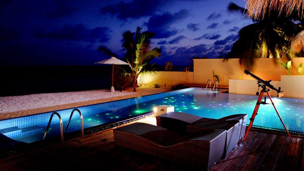 马尔代夫芙花芬度假村 Huvafen Fushi_002885-01-private-pool-night.jpg