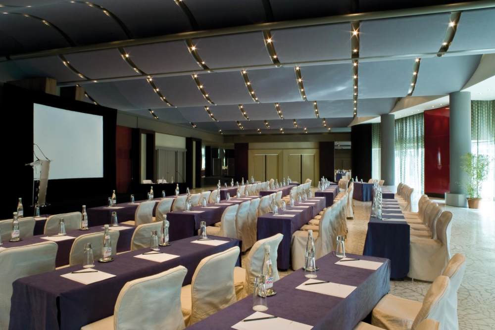 蒙特卡洛 艾美国际海滩酒店 Monte Carlo Le Meridien Beach Plaza_48)Le Meridien Beach Plaza—Meeting Room Mediterranee Set Up 拍攝者.jpg