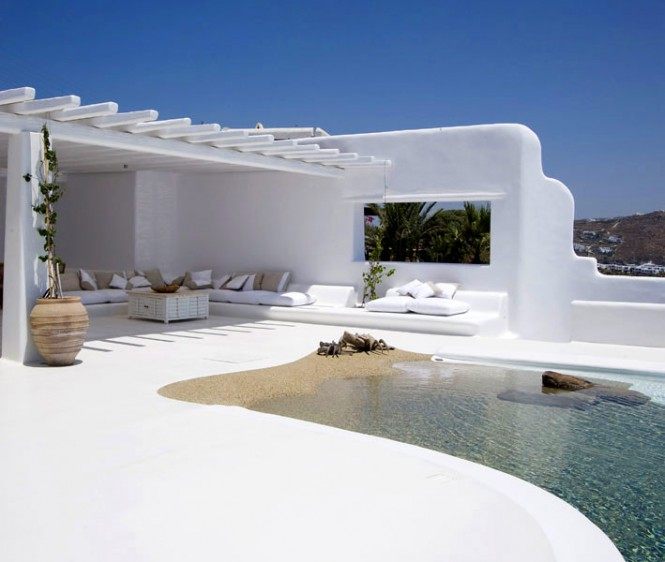greek-villa-pool-665x562.jpg