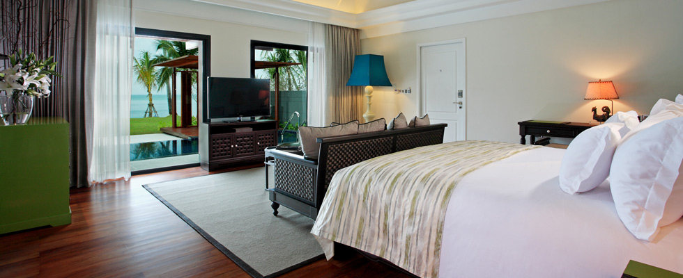 苏梅岛班达灵岩洲际酒店INTERCONTINENTAL SAMUI BAAN TALING NGAM RESORT_Beachfront Pool Villas - Bedroom.jpg