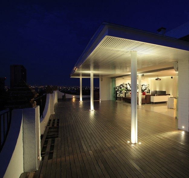 Contemporary-terrace.jpg