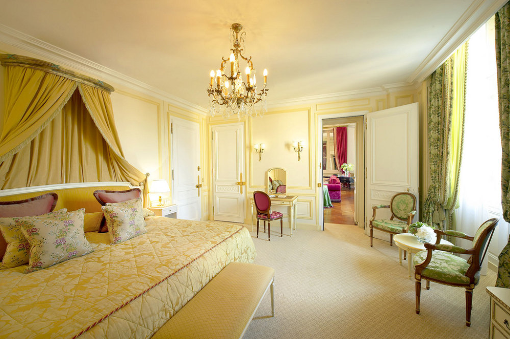 正宗法式宫廷风格巴黎Hôtel de Crillon_Hôtel de Crillon nb3 bedroom.jpg