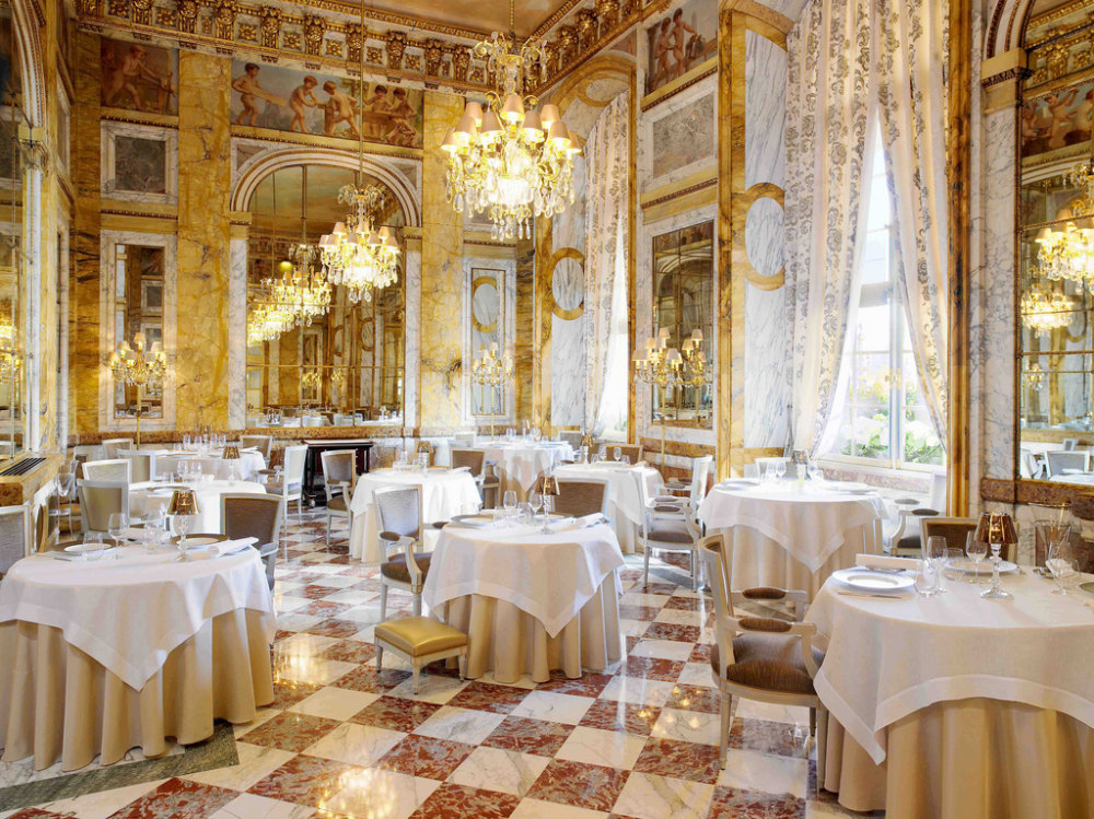 正宗法式宫廷风格巴黎Hôtel de Crillon_Les Ambassadeurs restaurant.jpg