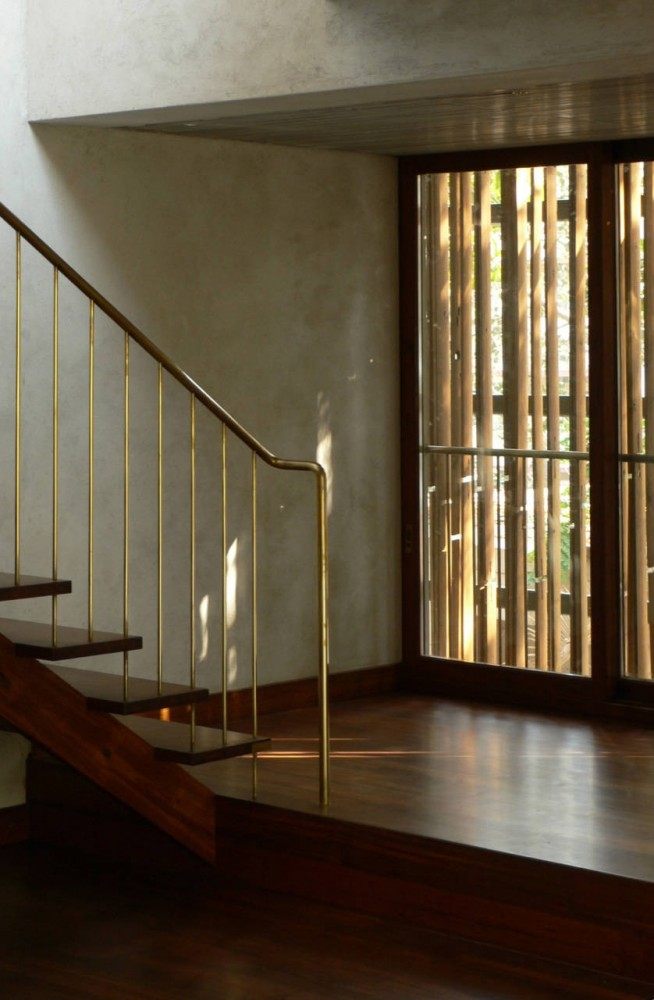 Wooden-staircase.jpg
