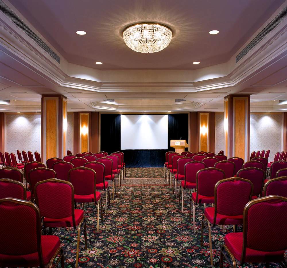 皇家艾美爱德华国王酒店 多伦多Le Meridien King Edward_23)Le Meridien King Edward—Windsor Ballroom with Theatre Style Setting - 43mb -.jpg