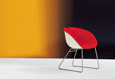 Moroso_DIC_Fjord H_Patricia Urquiola_02.jpg