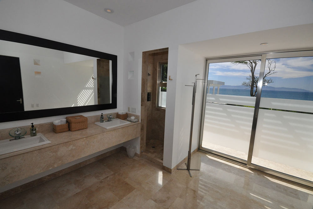墨西哥巴亚尔塔Casa China Blanca渡假别墅_thumbVKQ5hk2DMfvirtual-tour-30548-57.jpg