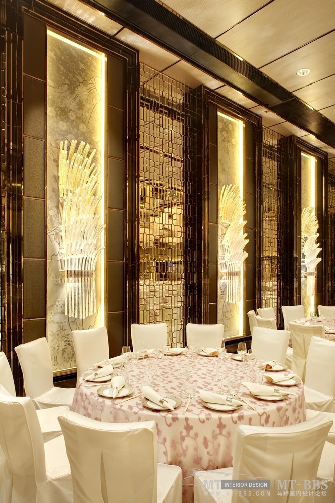 香港丽兹卡尔顿酒店The Ritz-Carlton, Hong Kong_med_1ff-rc-hk-ballroom-5.jpg