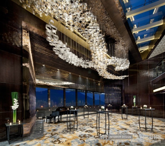 香港丽兹卡尔顿酒店The Ritz-Carlton, Hong Kong_QQ截图20120514162238.jpg