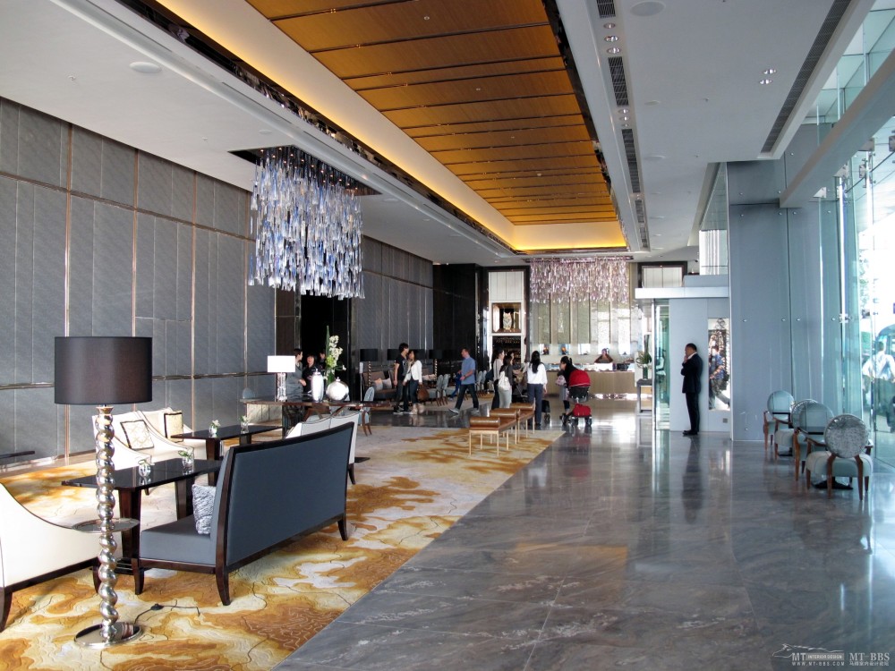 香港丽兹卡尔顿酒店The Ritz-Carlton, Hong Kong_The_Ritz-Carlton_Hong_Kong_Level_9_Lobby.jpg