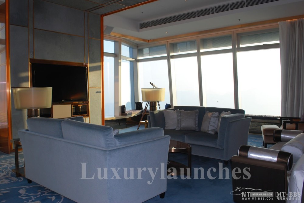 香港丽兹卡尔顿酒店The Ritz-Carlton, Hong Kong_Ritz-carlton-hong-kong-presidential-suite-study-thumb-550x368.jpg