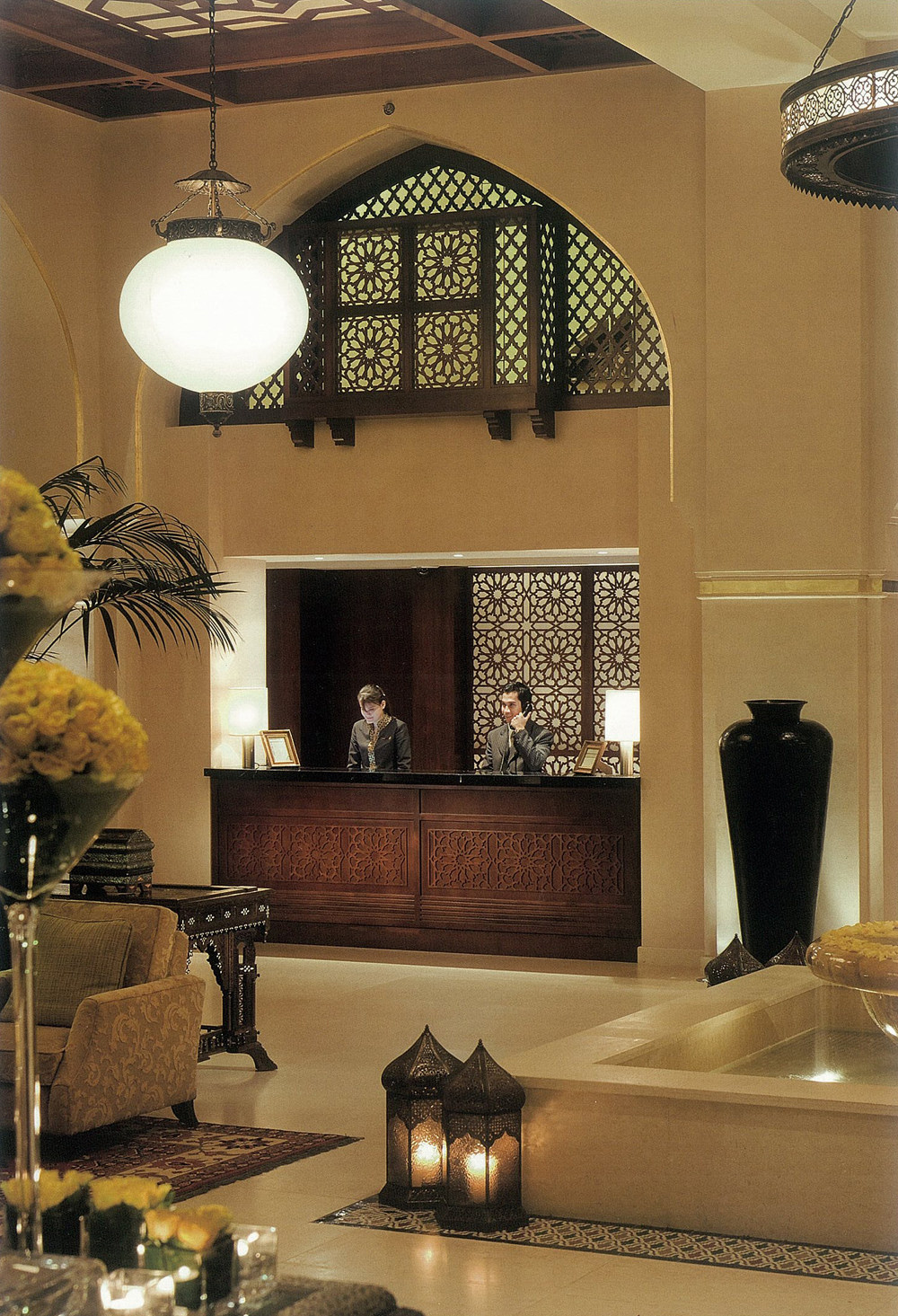 迪拜古镇宫殿酒店(分享书籍扫描)_img-225103017-0009.jpg