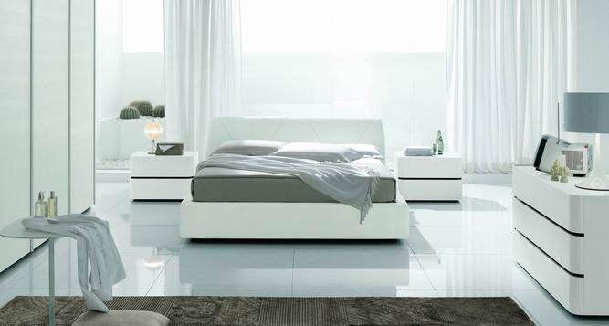 意大利-SMA-（国外现代家具系列）_剥去白色卡尔曼（环R）的床。：骨牌加上漆白色不透明的白色玻璃顶。床和容器的特殊味.jpg