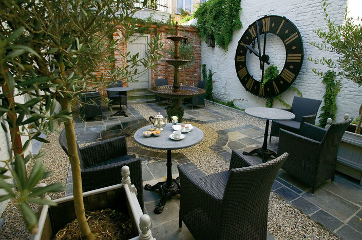比利时布鲁日The PAND Hotel_patio.jpg