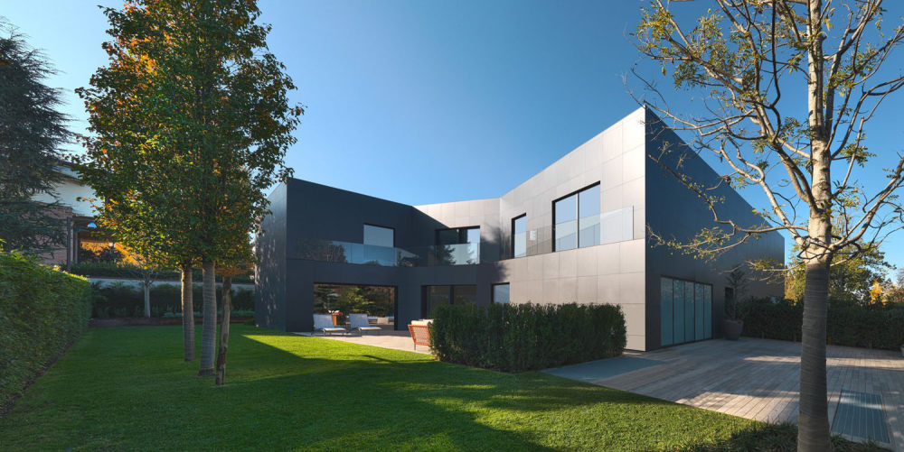 意大利艾米利亚莎索罗住宅/Enrico Iascone Architetti_Private-House-in-Sassuolo-02.jpg