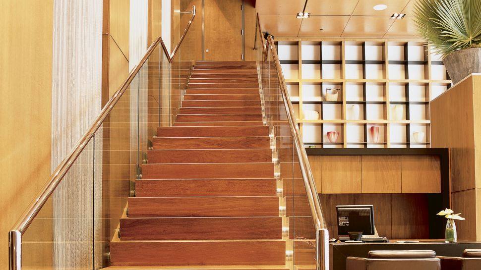 多伦多Hôtel Le Germain_000471-05-lobby-stairs.jpg