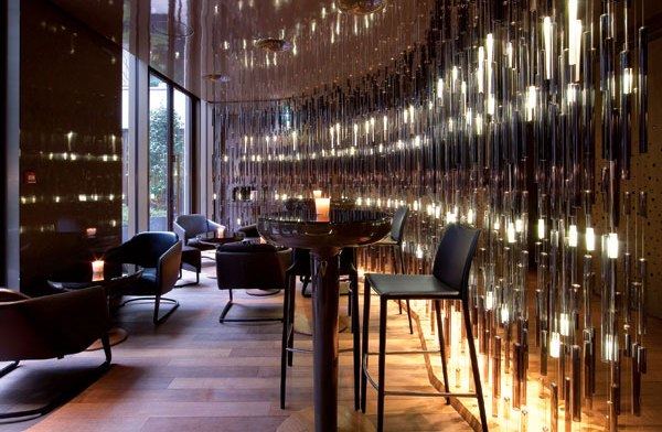 Restaurant @ M. Oriental Paris_385190-Custom_LED_pendant_fixtures_in_Venetian_glass_form_a_curtain_in_the_bar_P.jpg