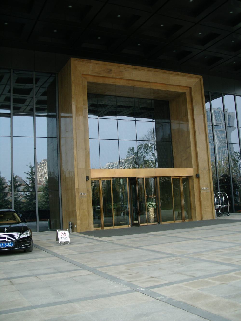 LEO南京万达希尔顿酒店全免费_SNV18279.JPG