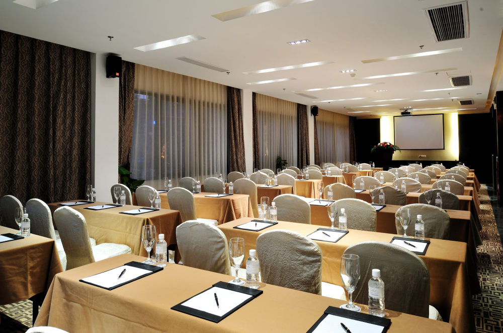 meeting room (2).jpg