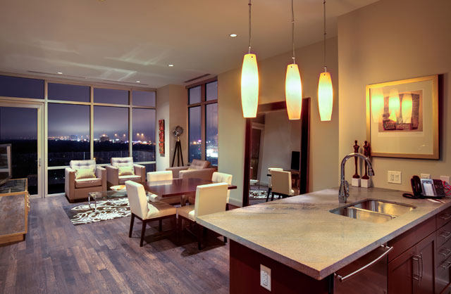 德州休斯顿﻿Hotel Sorella Citycentre_suite-1101-kitchen.jpg