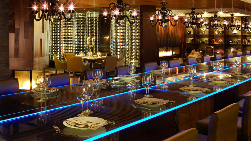 Viceroy Snowmass 美国斯诺马斯总督酒店_vs-8k-high-table-1280x720.jpg