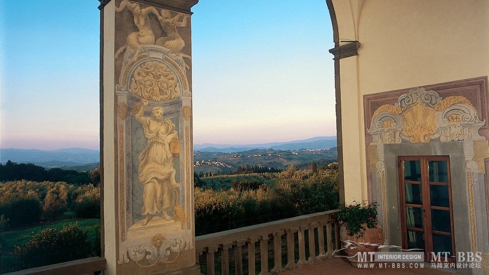 意大利佛罗伦萨曼嘉卡纳渡假别墅 (Villa Mangiacane)_002833-04-terrace-with-winery-view.jpg