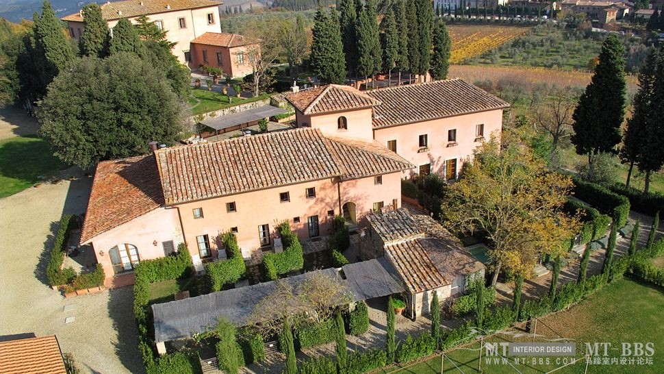 意大利佛罗伦萨曼嘉卡纳渡假别墅 (Villa Mangiacane)_002833-07-birds-eye-view.jpg