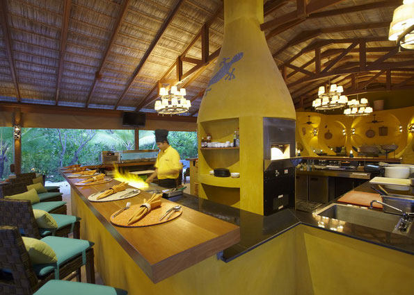 马尔代夫 安娜塔拉薇莉岛度假村 Anantara Veli Resort & Spa_Anantara_Veli_Maldives_Geckos_chef-AVM_1526.jpg