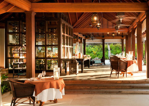 马尔代夫娜拉杜岛度假村 Naladhu, Maldives_Naladhu_Maldives_The_Living_Room-NLD_1561.jpg