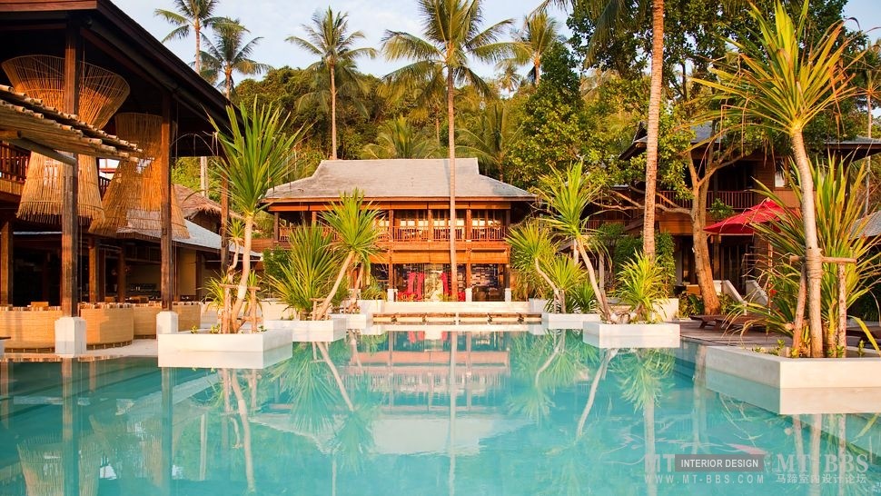 泰国拉沙南达豪华度假村 Anantara Rasananda_009541-06-main-infinity-pool.jpg