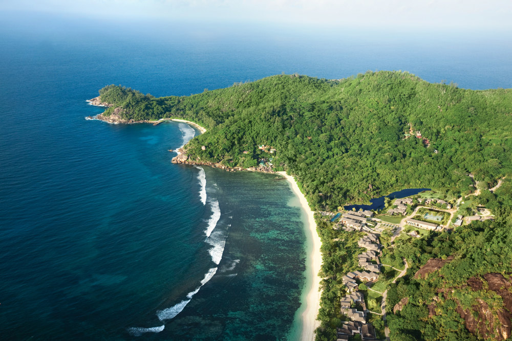 塞舌尔凯宾斯基度假酒店 Seychelles Kempinski Resort_Print_Overhead-shot.jpg