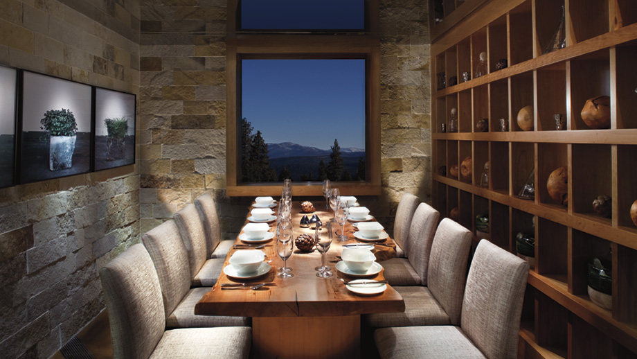 加州太浩湖丽思卡尔顿酒店 THE RITZ-CARLTON, LAKE TAHOE_Tasting menus are offered at the Chef.jpg