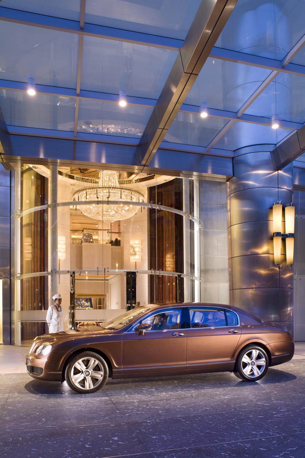 新加坡瑞吉酒店 he St. Regis Singapore_1)The St. Regis Singapore—Customised Fleet of Bentleys 拍攝者.jpg