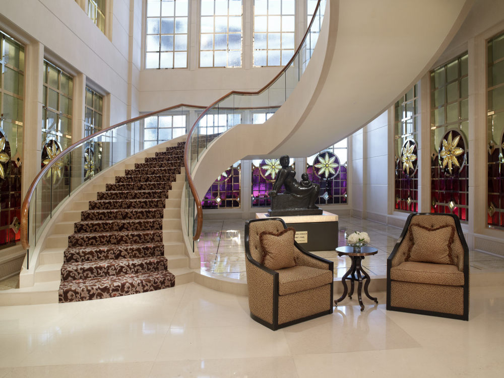 新加坡瑞吉酒店 he St. Regis Singapore_8)The St. Regis Singapore—Grand staircase 拍攝者.jpg