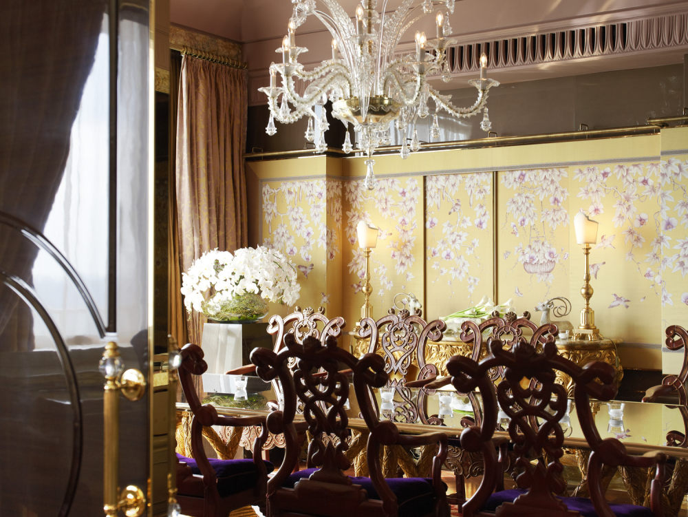 新加坡瑞吉酒店 he St. Regis Singapore_20)The St. Regis Singapore—Presidential Suite dining room - table for 12 拍攝者.jpg