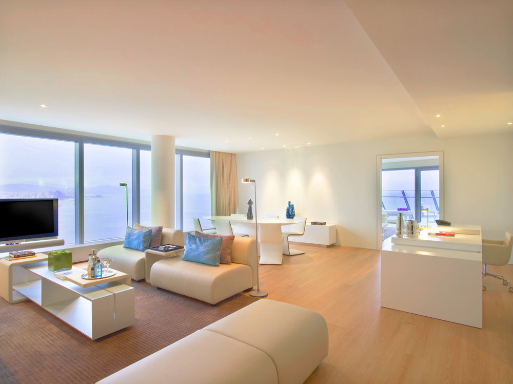 巴塞罗纳W酒店（W Barcelona, Barcelona, Spain）_13)W Barcelona—WOW Suite Living Room 拍攝者.jpg