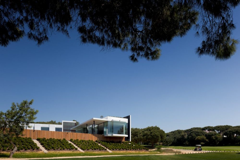 巴西淡水河谷•罗伯高尔夫度假村_Casa-Vale-do-lobo-03-1150x766.jpg