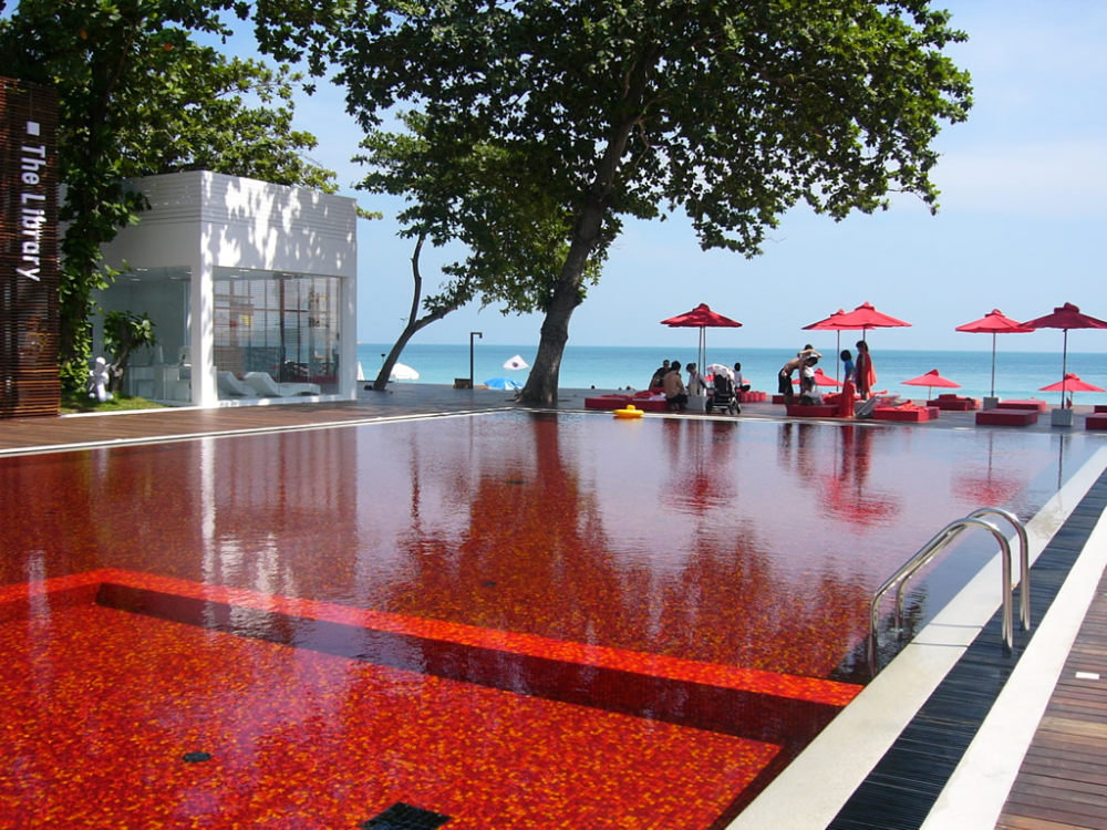 泰国苏梅岛图书馆度假酒店 The Library Koh Samui_The-Library-Red-Tiled-Pool.jpg