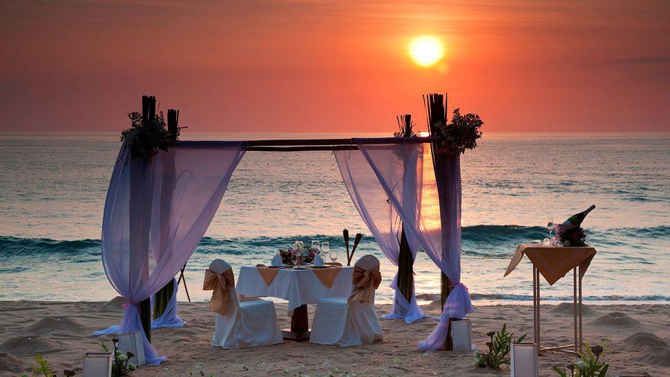 泰国攀牙maikhao梦幻度假村 Maikhao Dream Resort & Spa_010736-01-beach-wedding-sunset.jpg