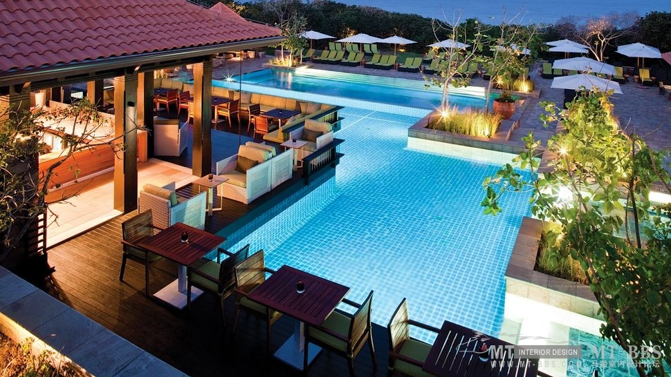 费尔蒙辛巴利度假村 Fairmont Zimbali Resort_007561-13-poolside-dining.jpg